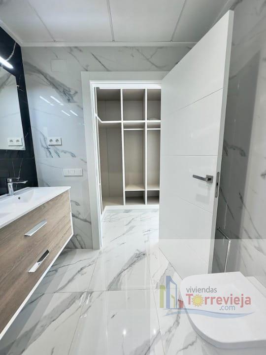 For sale of villa in Torrevieja