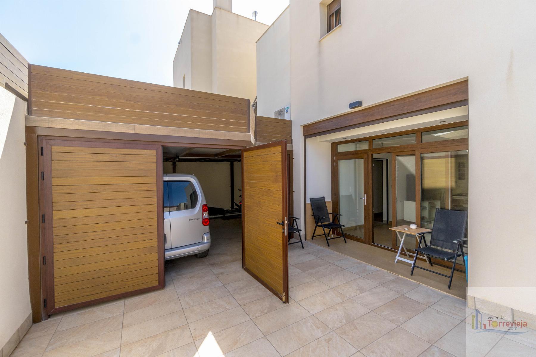 For sale of villa in Torrevieja