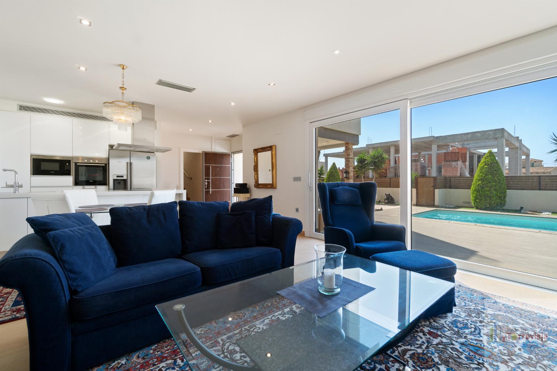 For sale of villa in Torrevieja