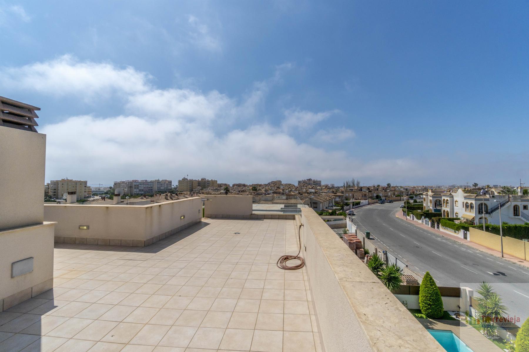 For sale of villa in Torrevieja