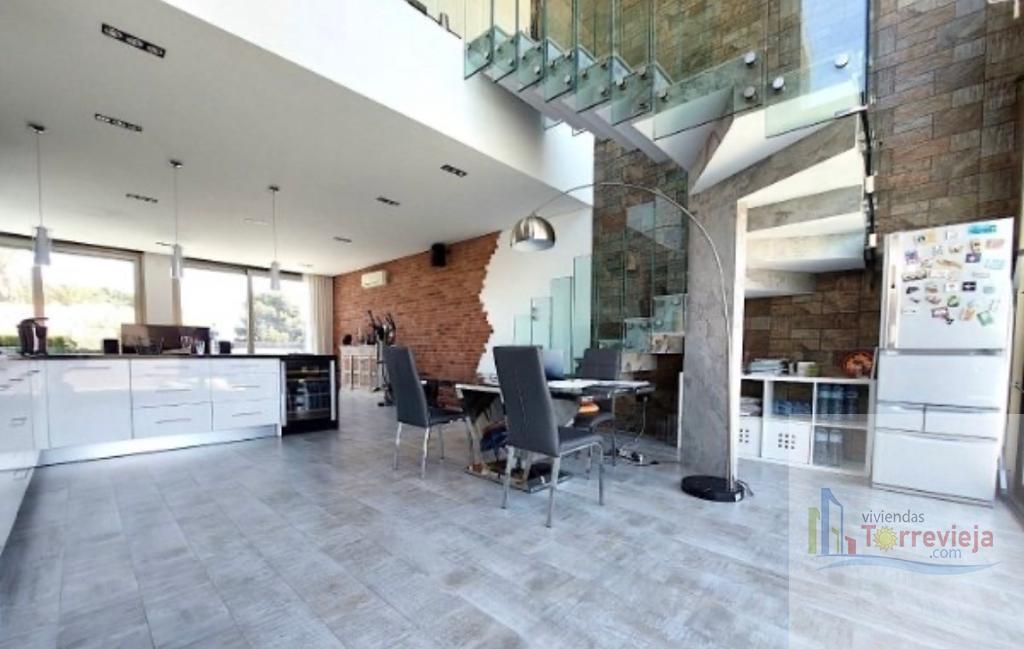 For sale of villa in Torrevieja