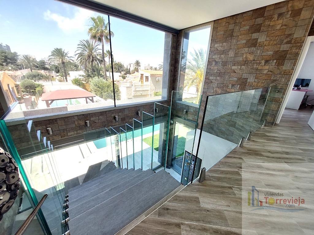 For sale of villa in Torrevieja