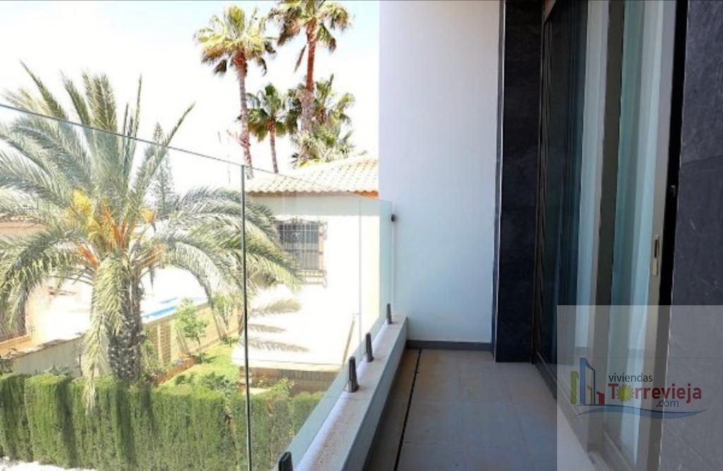For sale of villa in Torrevieja