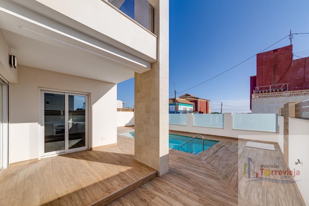 For sale of villa in Torrevieja