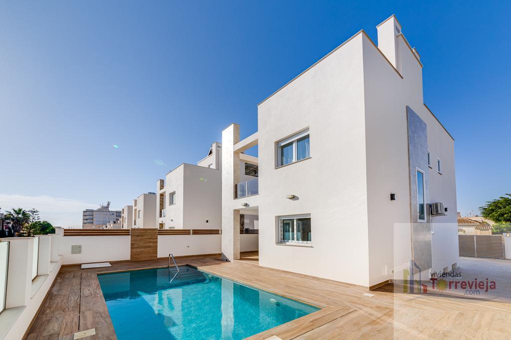 For sale of villa in Torrevieja