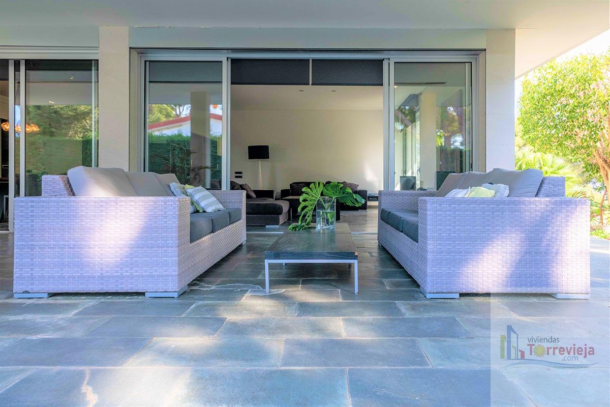 For sale of chalet in Torrevieja