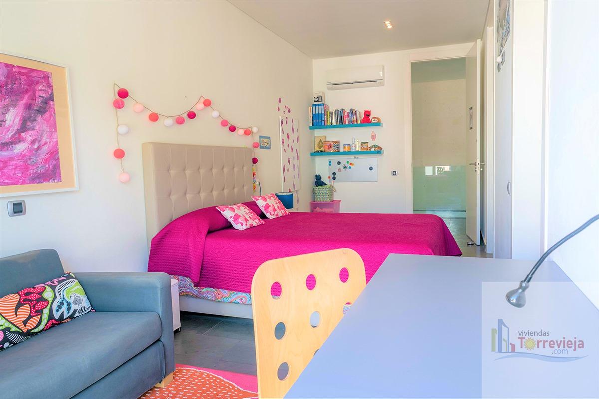 For sale of chalet in Torrevieja