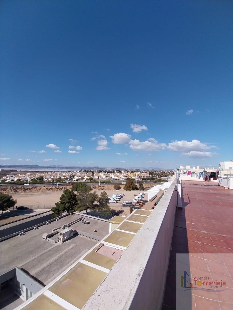 For sale of penthouse in Torrevieja