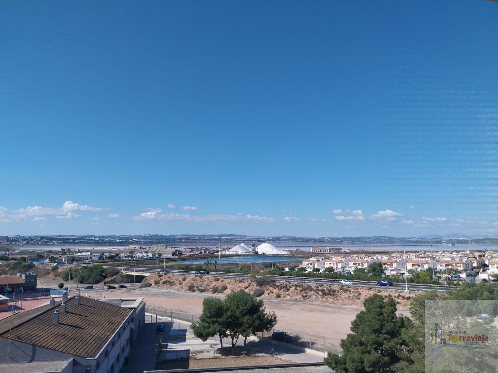 For sale of penthouse in Torrevieja