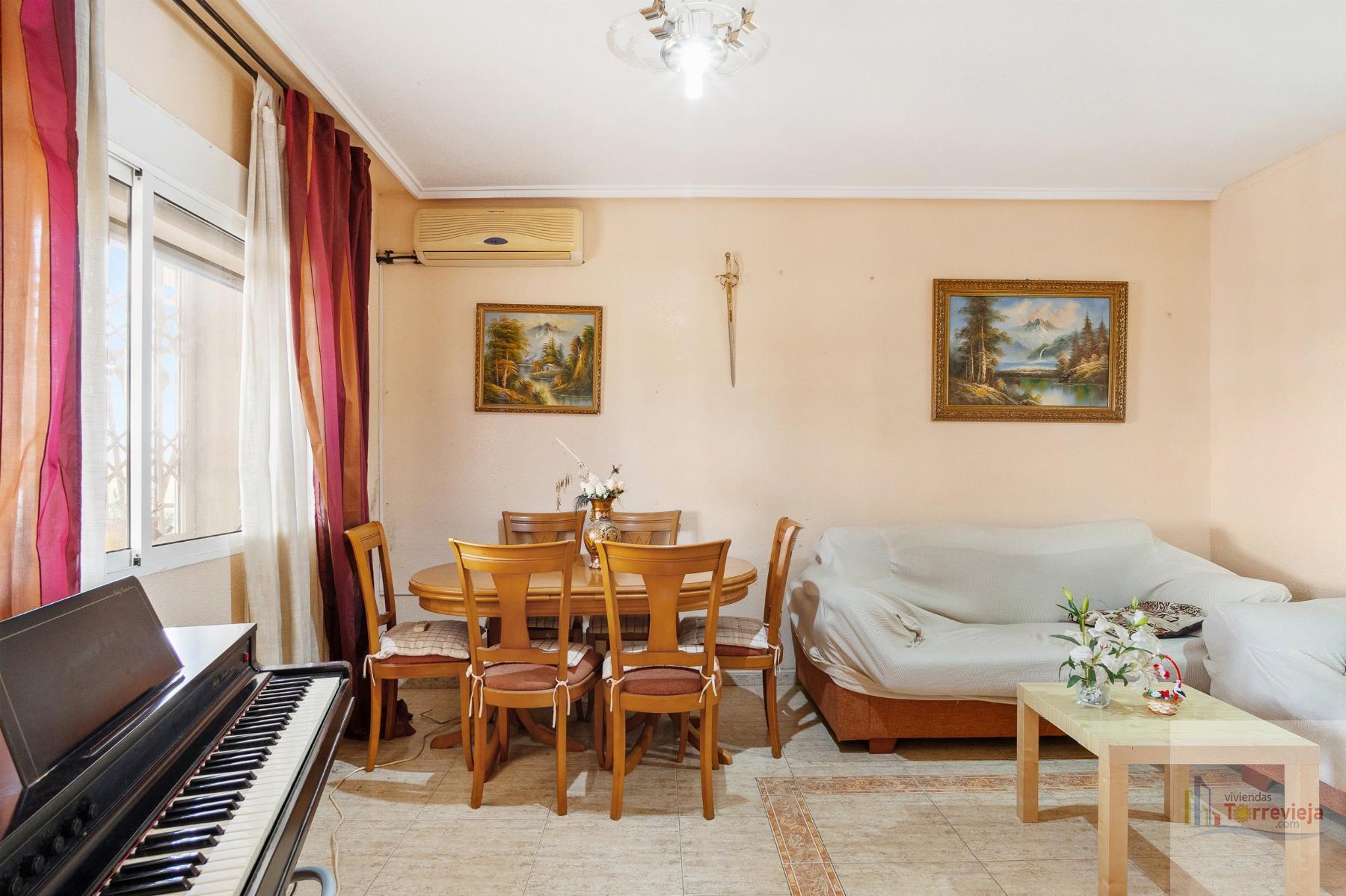 For sale of chalet in Benijófar