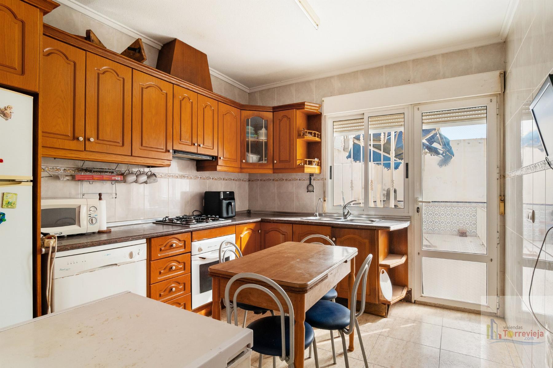 For sale of chalet in Benijófar