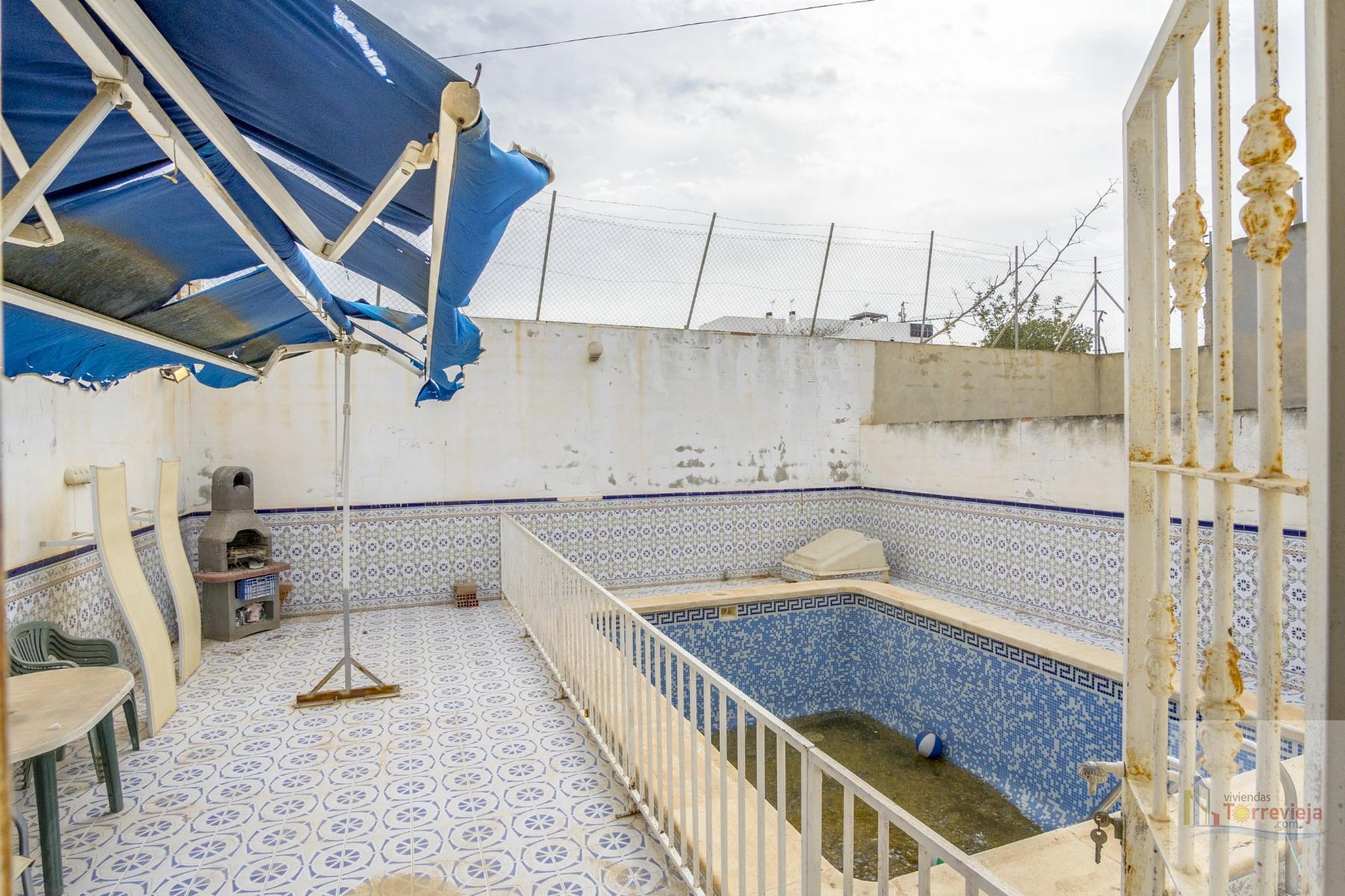 For sale of chalet in Benijófar