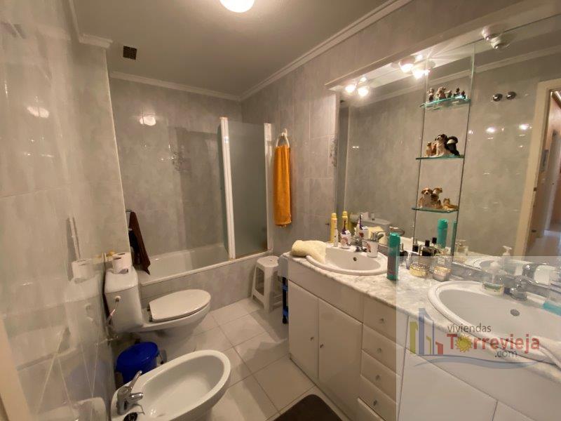 For sale of apartment in Torrevieja