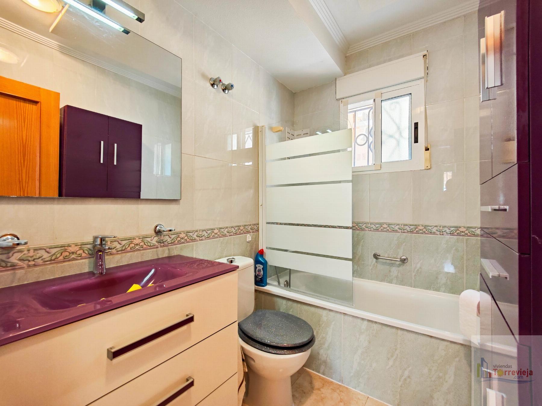 For sale of chalet in Torrevieja