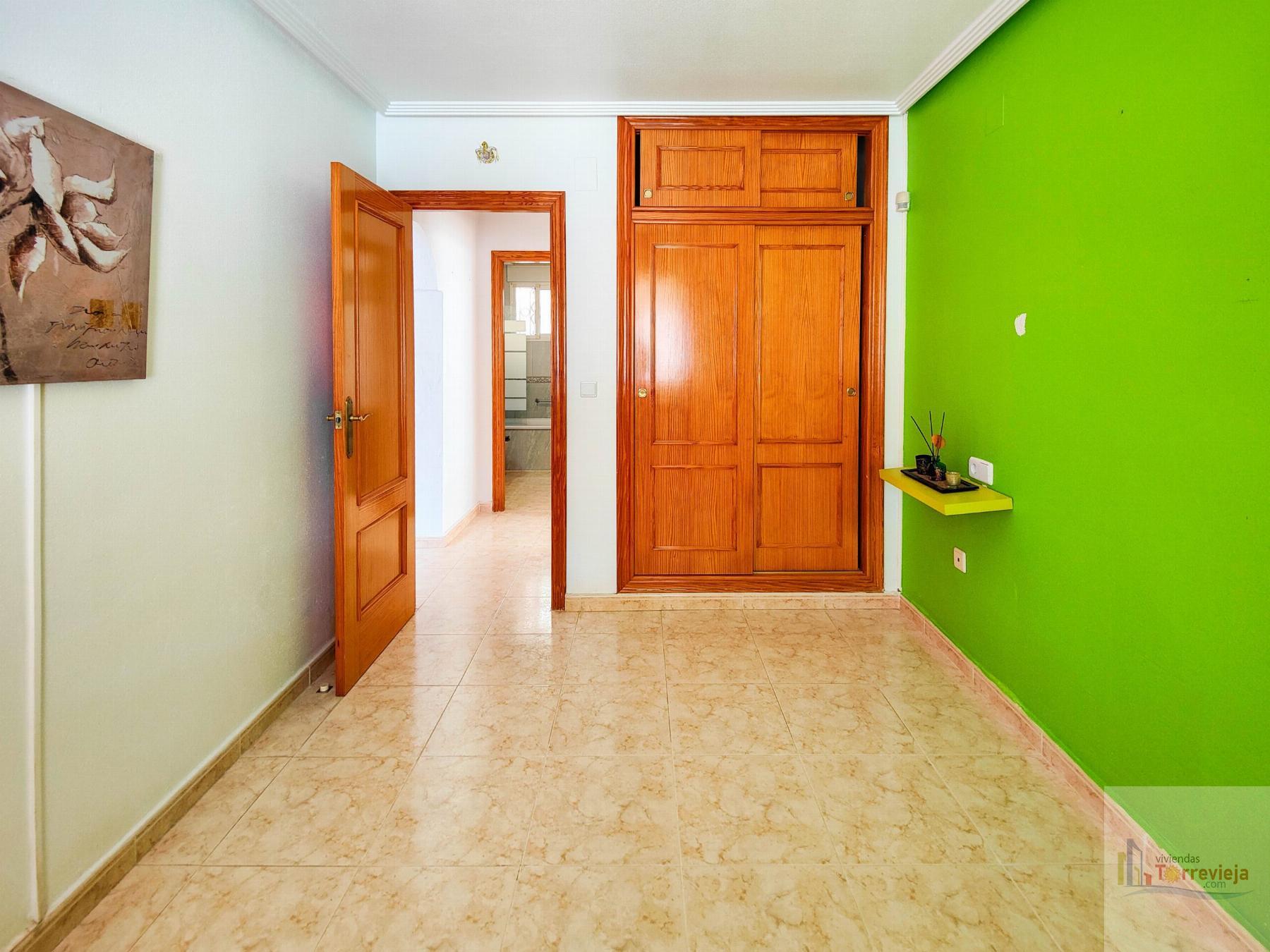 For sale of chalet in Torrevieja