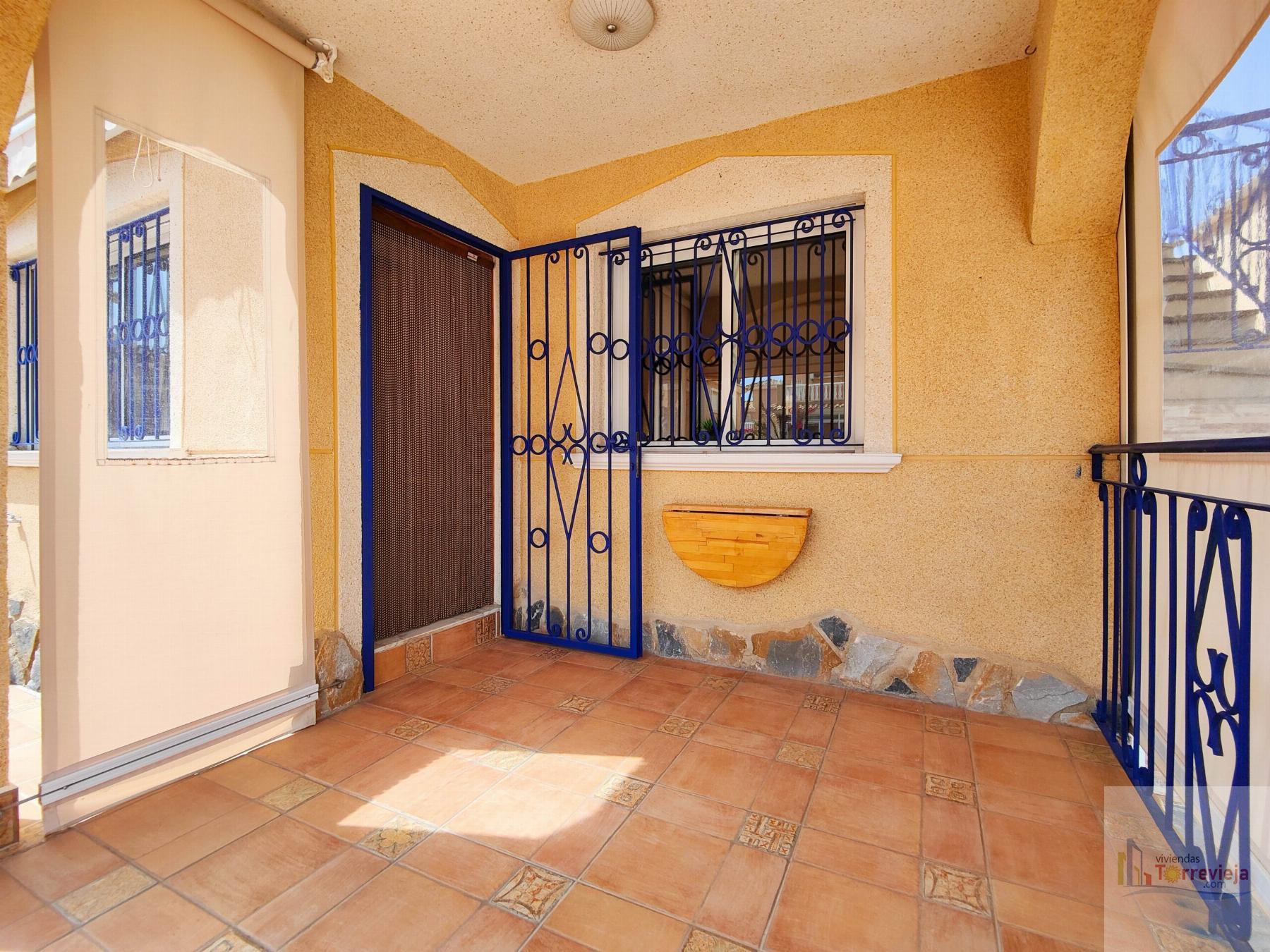 For sale of chalet in Torrevieja