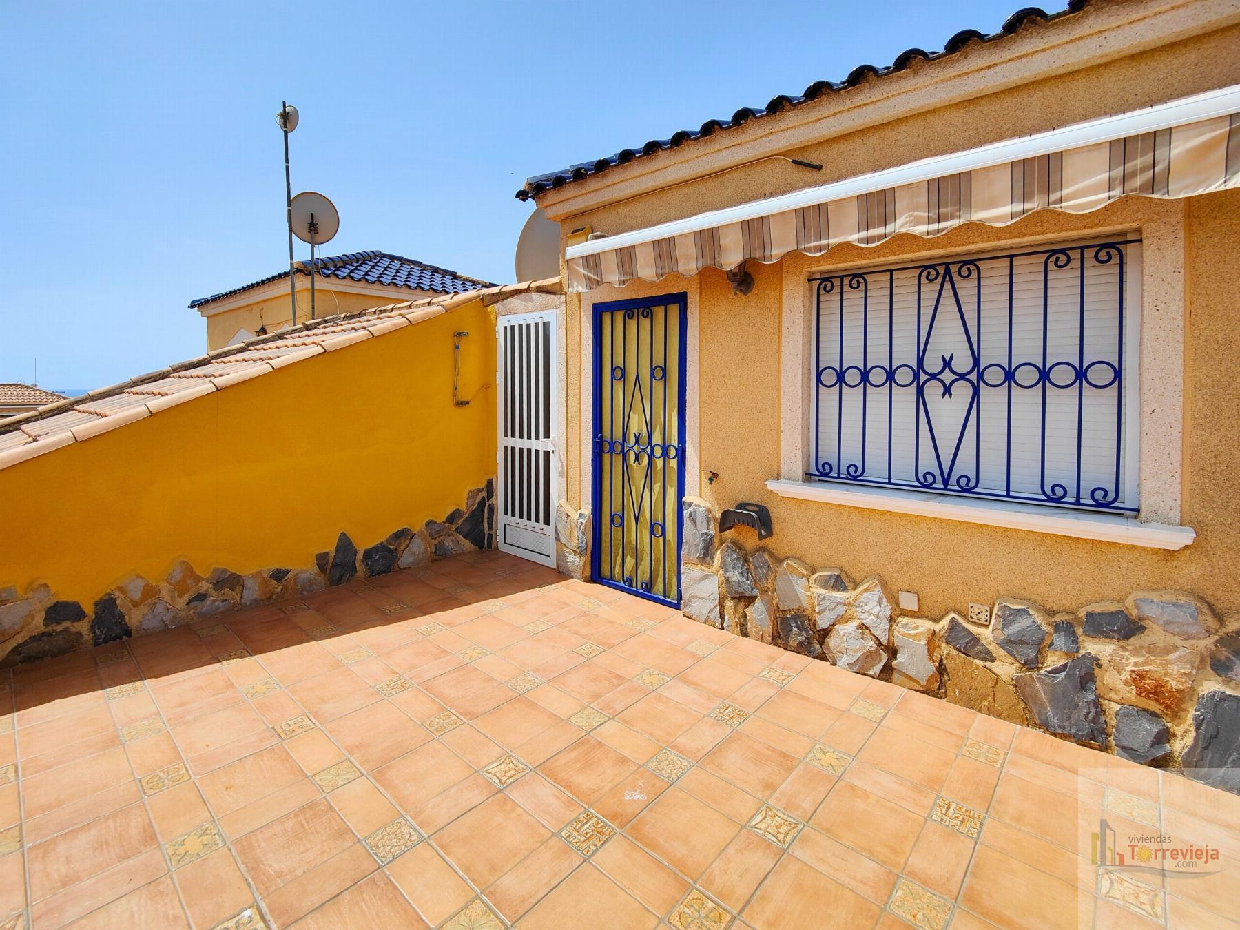 For sale of chalet in Torrevieja