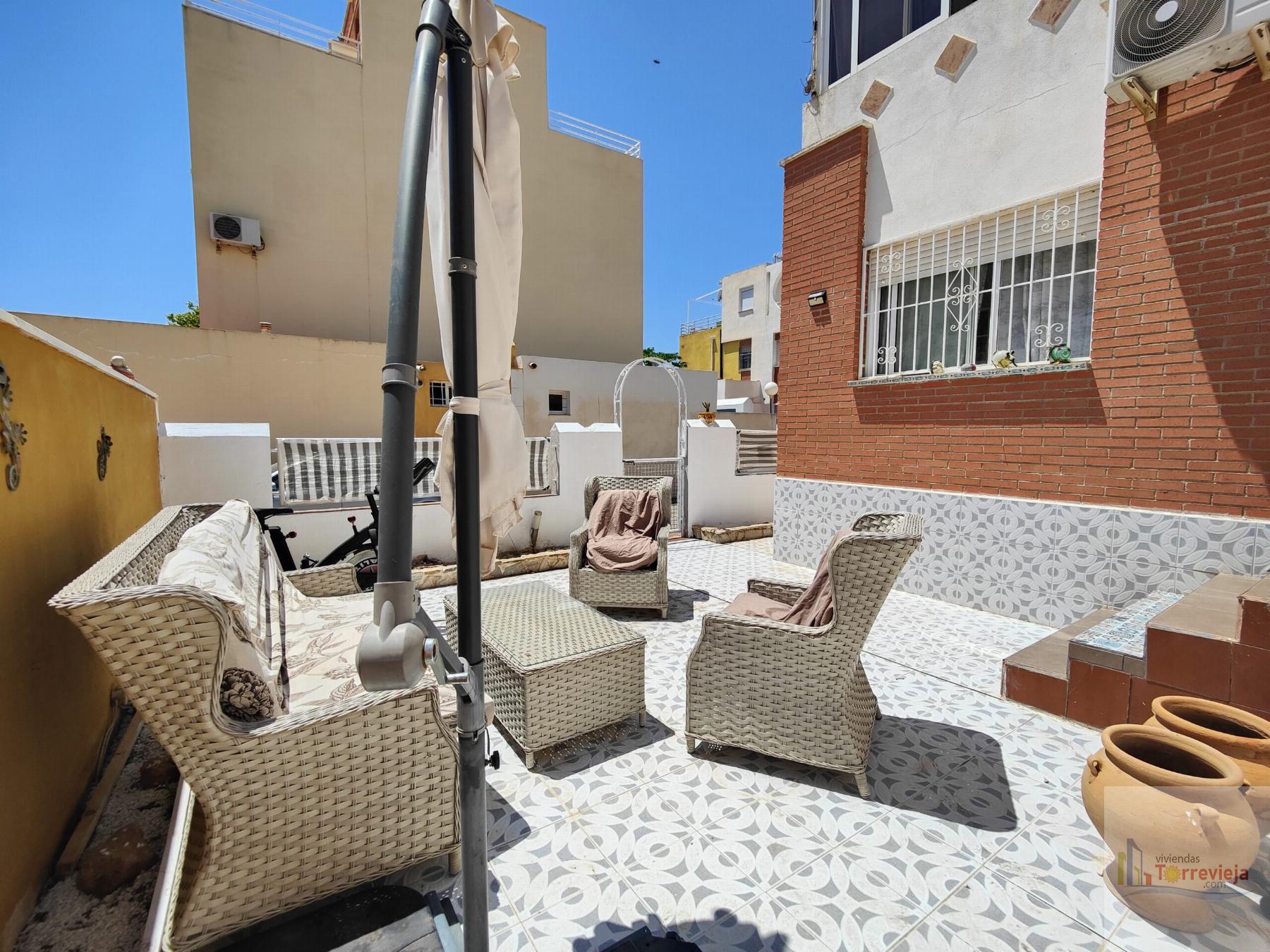 For sale of chalet in Torrevieja