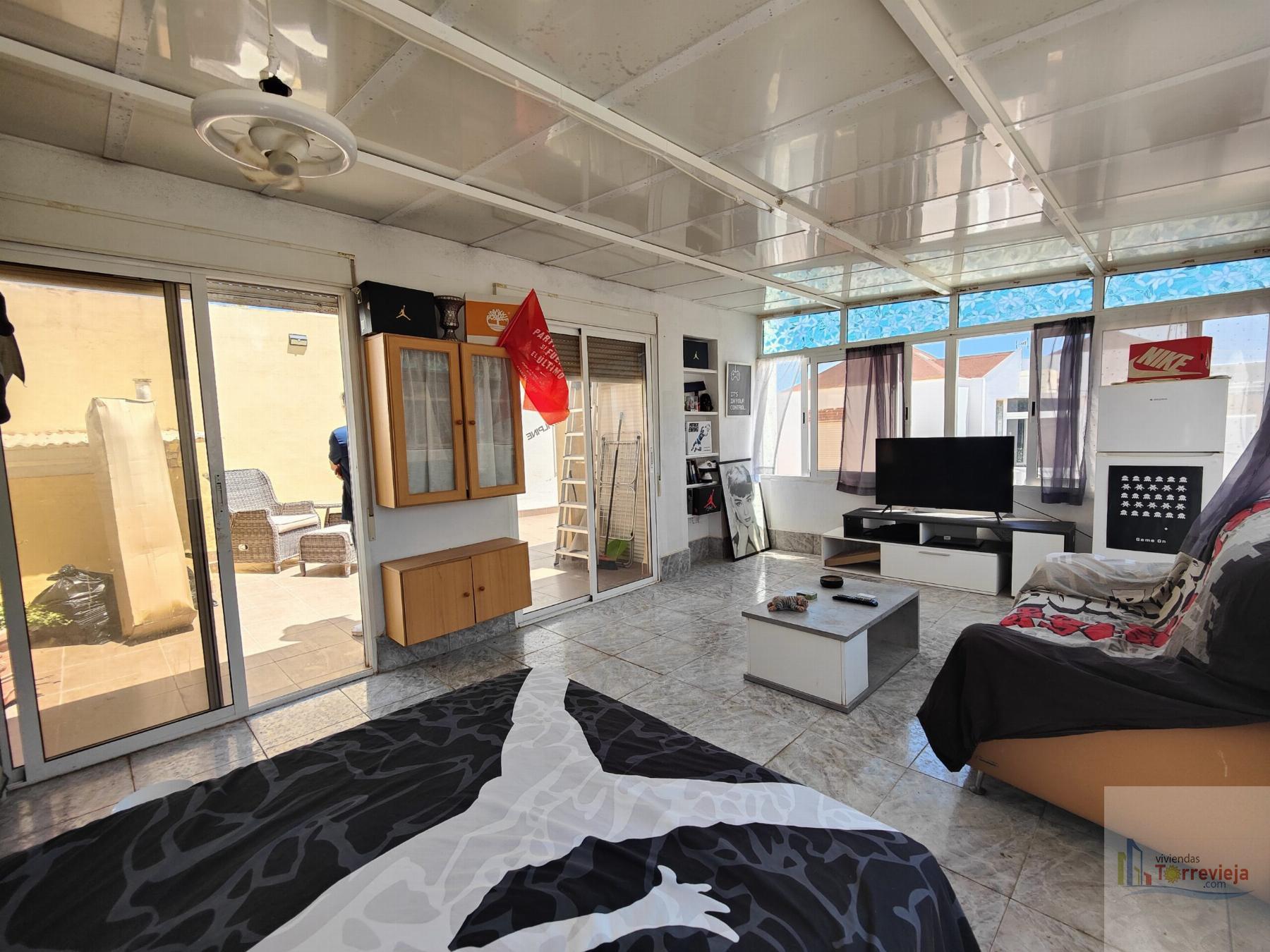 For sale of chalet in Torrevieja