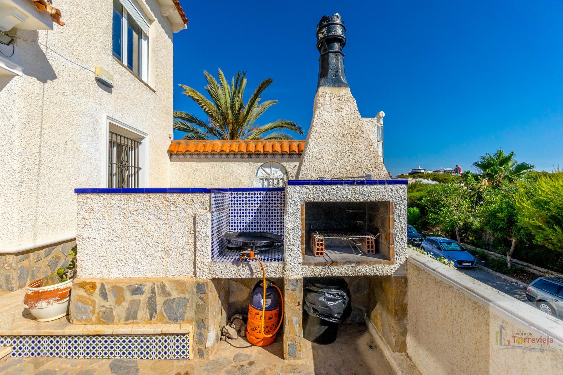For sale of villa in Orihuela Costa