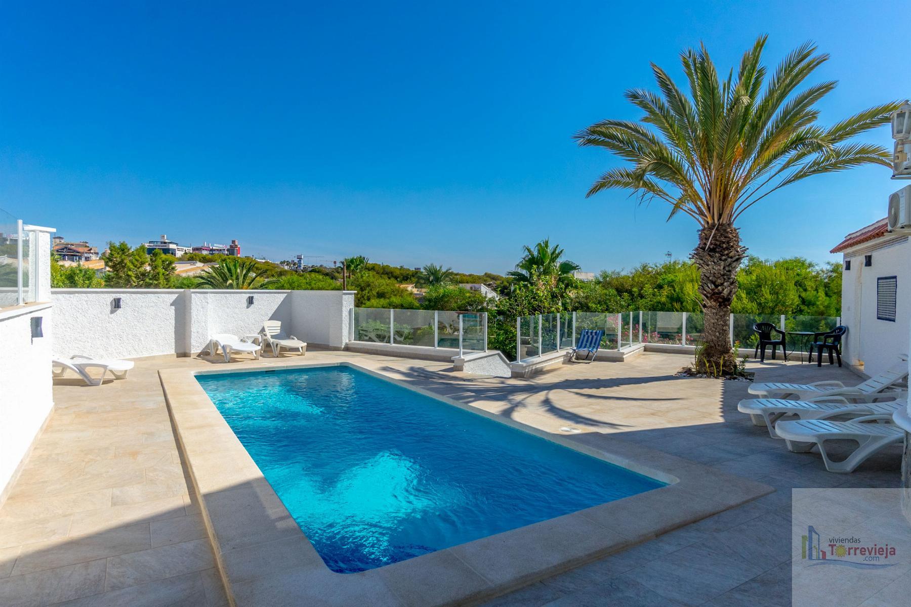 For sale of villa in Orihuela Costa