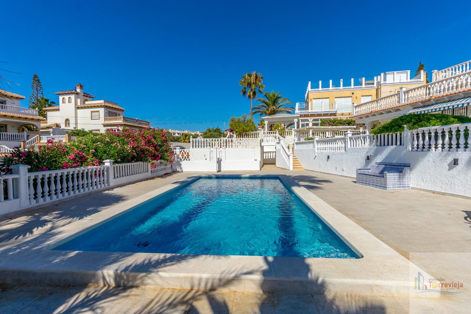 For sale of villa in Orihuela Costa