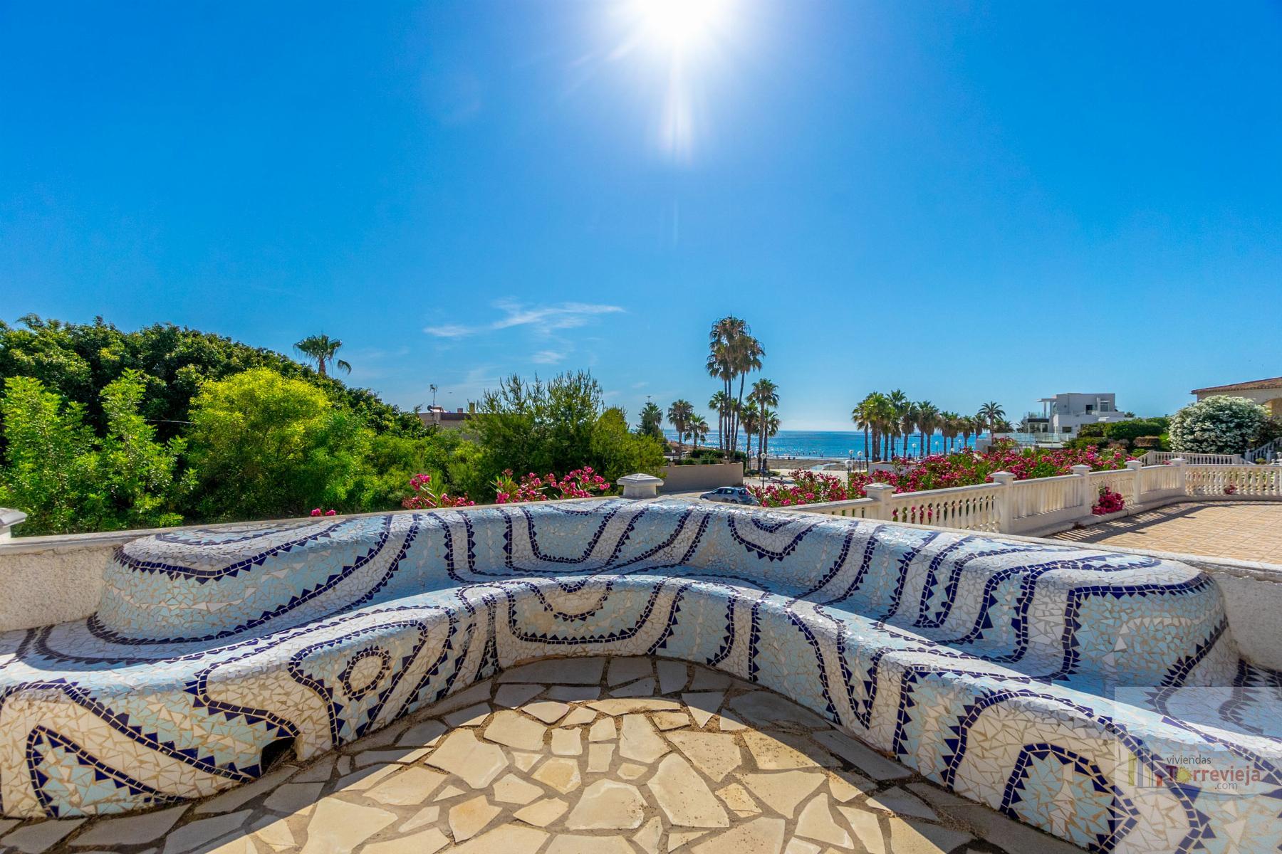 For sale of villa in Orihuela Costa