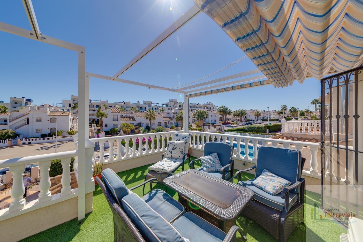 Venta de chalet en Orihuela Costa