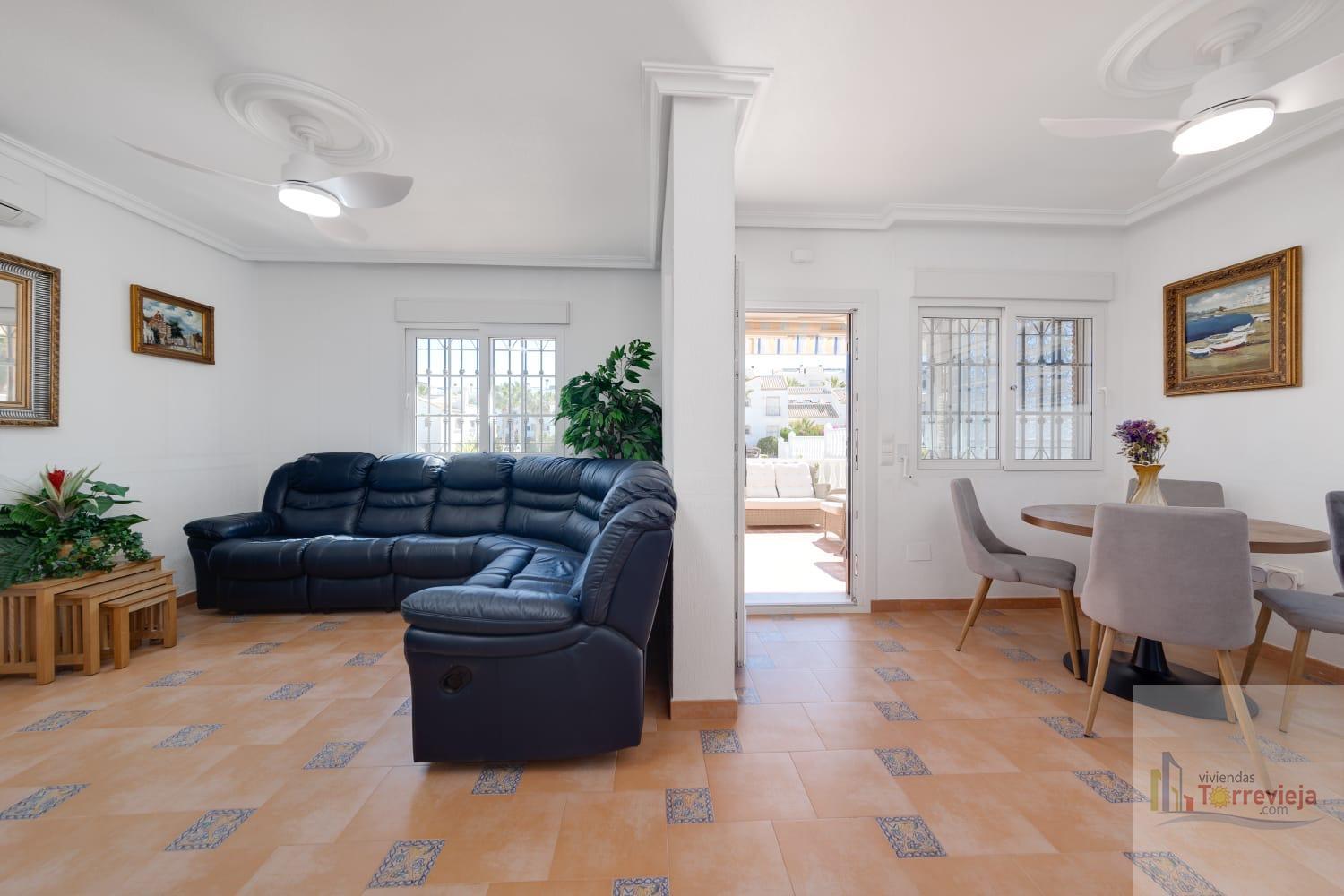 Venta de chalet en Orihuela Costa