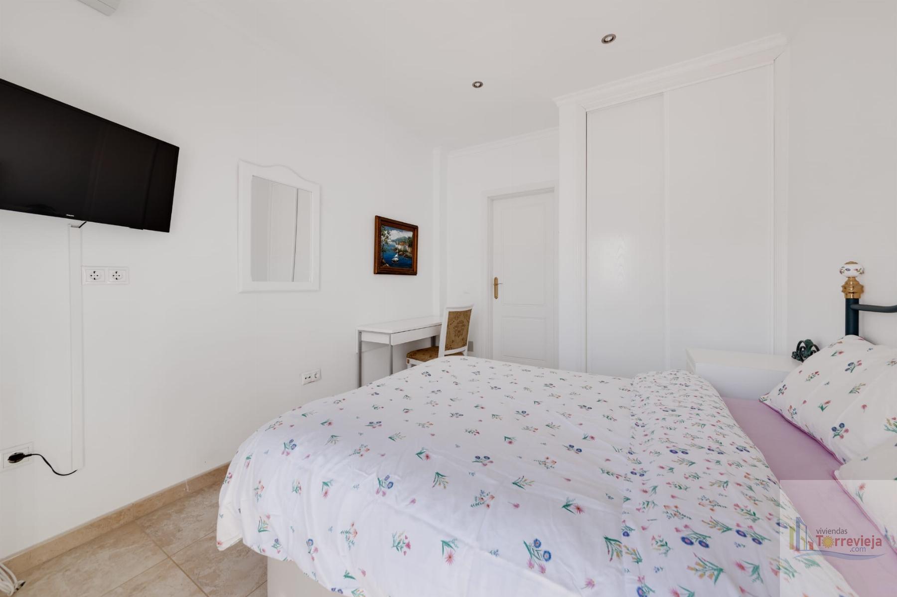 Venta de chalet en Orihuela Costa