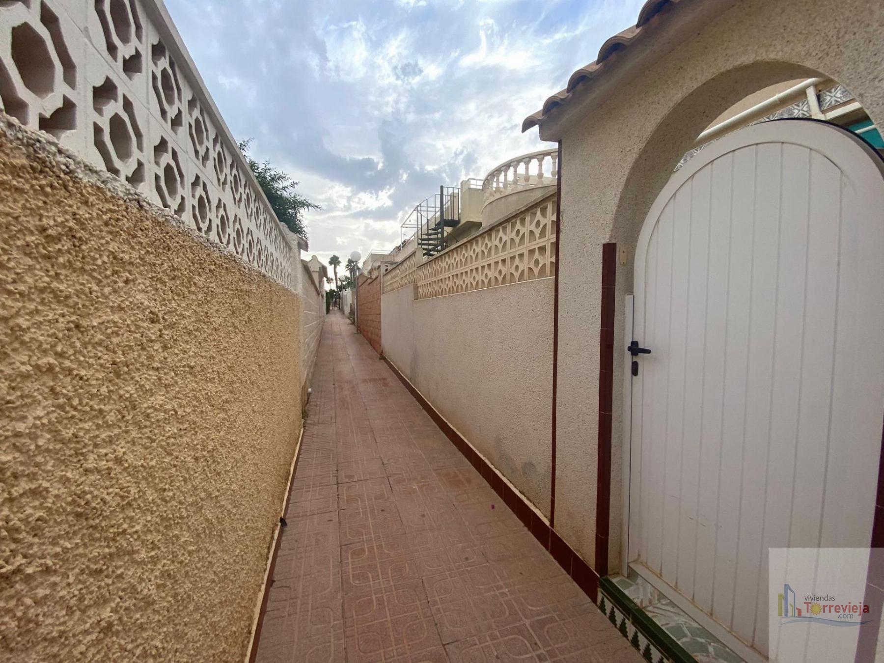 For sale of bungalow in Torrevieja