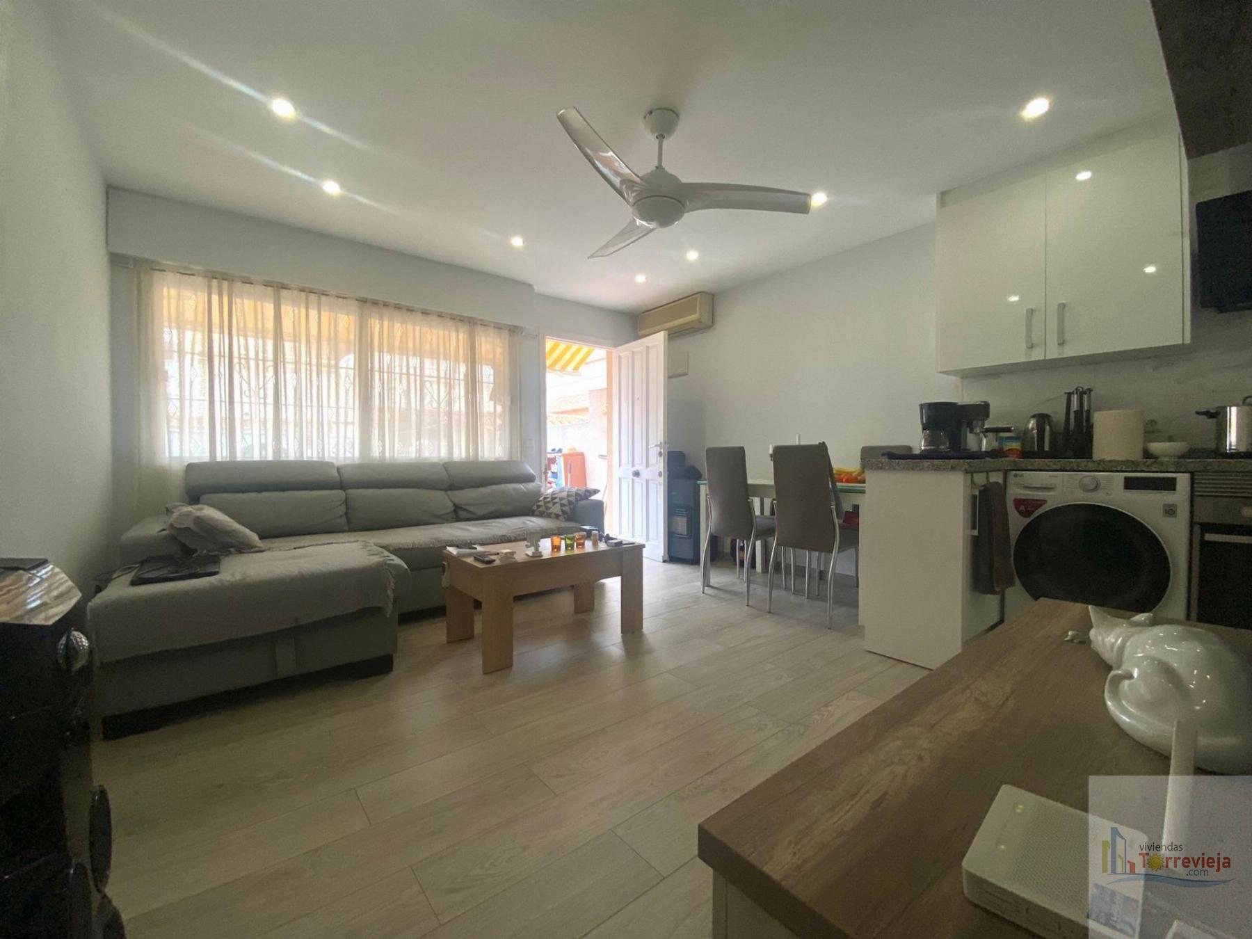 For sale of bungalow in Torrevieja