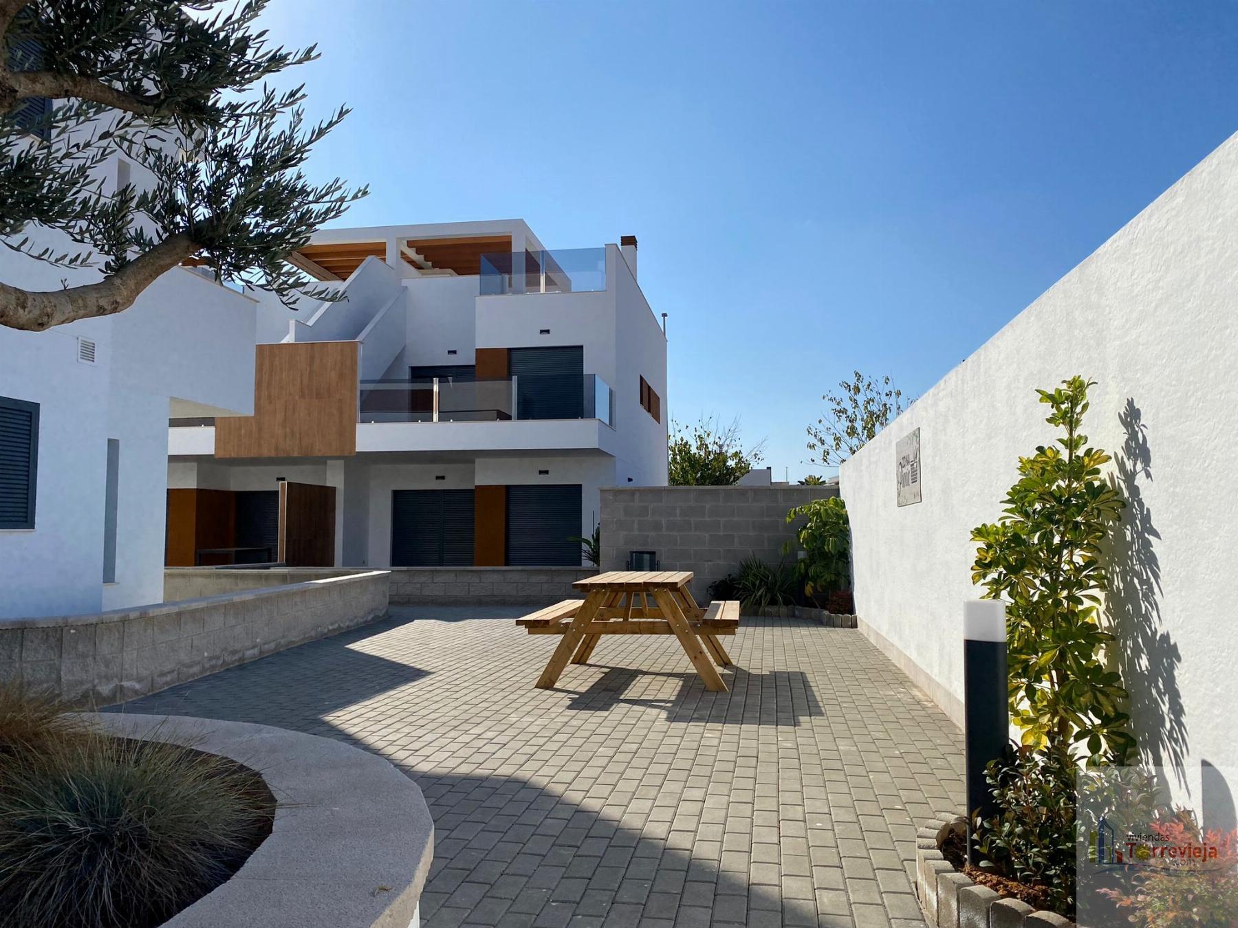 For sale of bungalow in Orihuela Costa