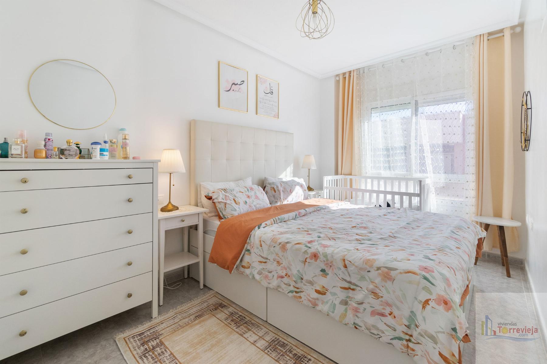 For sale of apartment in Los Montesinos