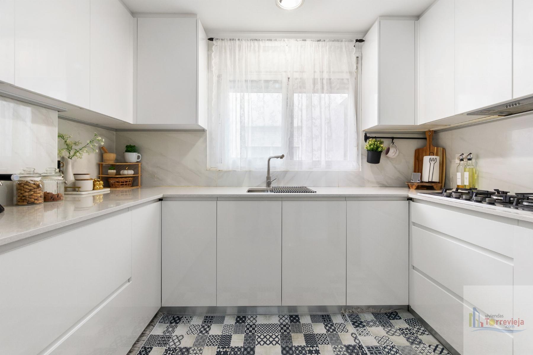 For sale of apartment in Los Montesinos