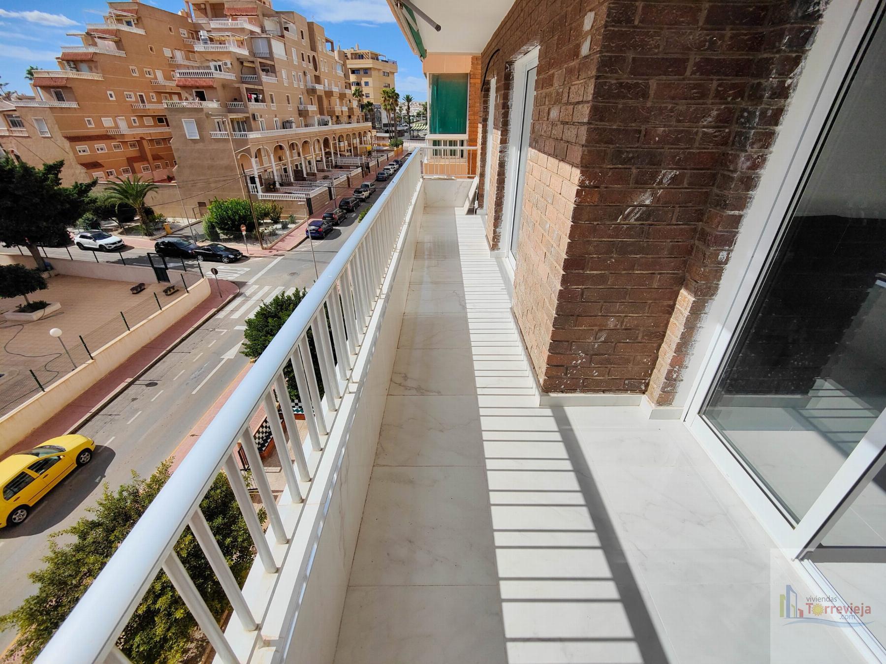 For sale of apartment in Orihuela Costa
