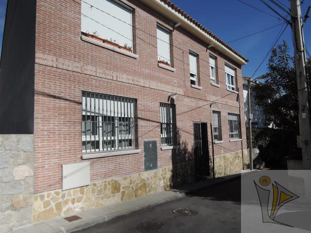 Venta de piso en Navalagamella