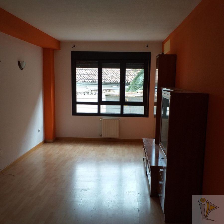 For sale of flat in Ciempozuelos