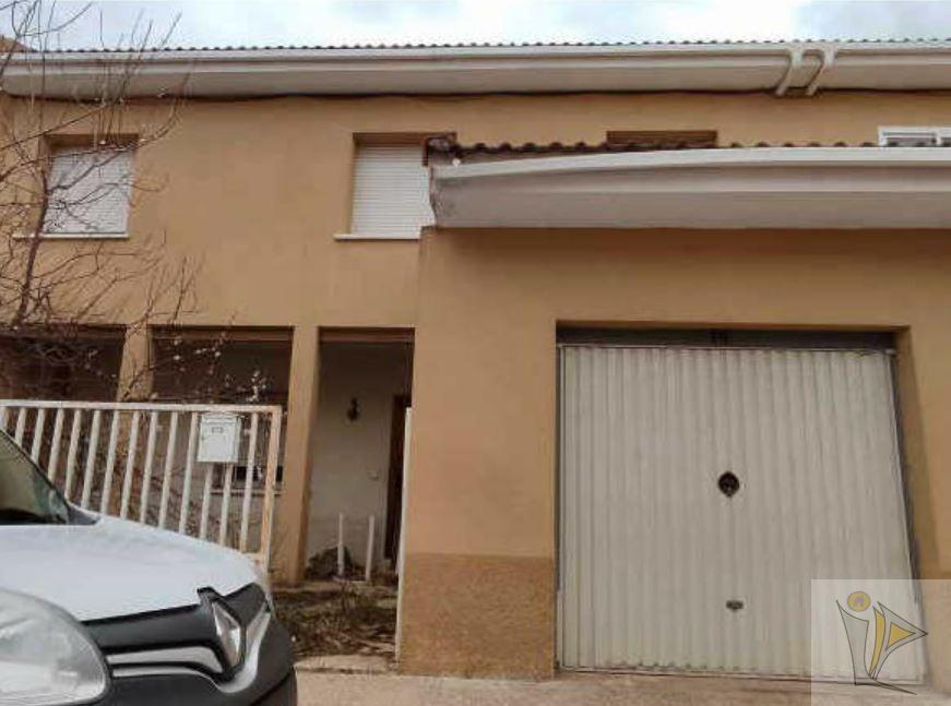 For sale of chalet in Almoguera