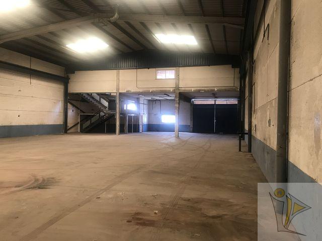 For sale of industrial plant/warehouse in Parla