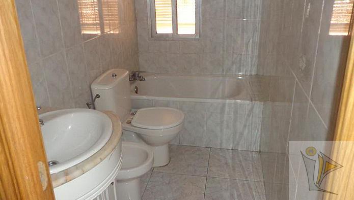 For sale of flat in Alcorcón