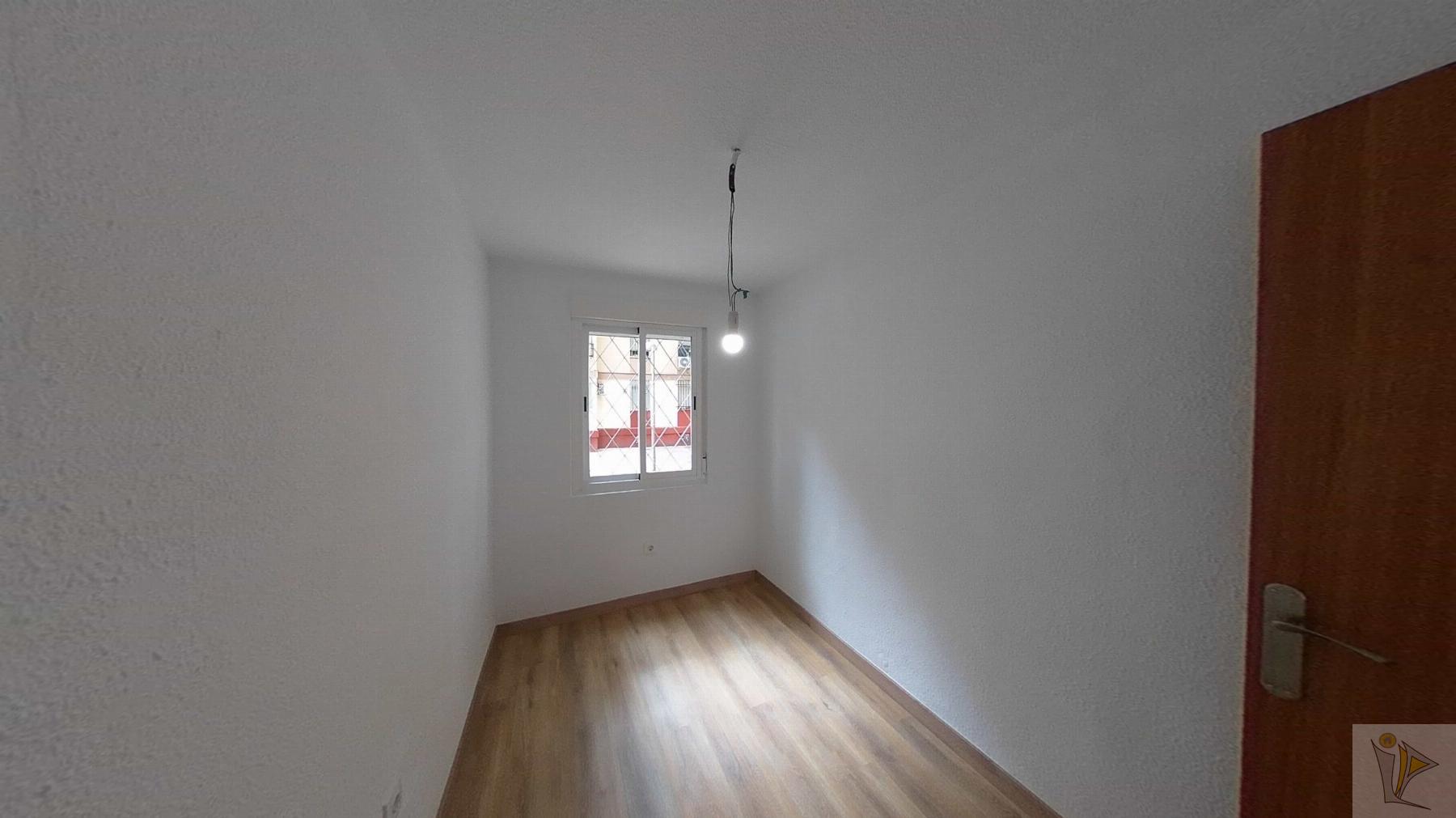 For sale of flat in Madrid