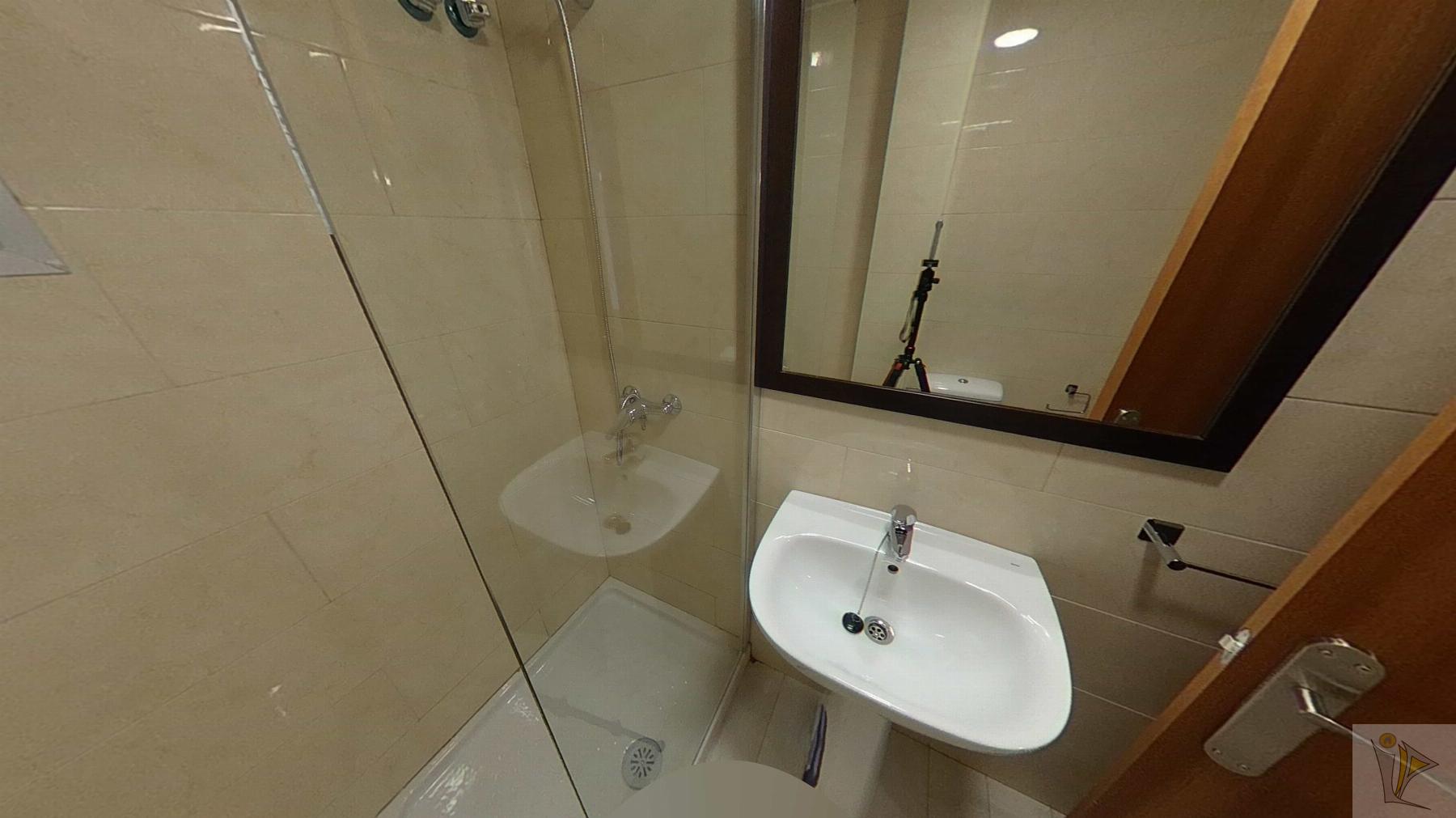 For sale of flat in Madrid