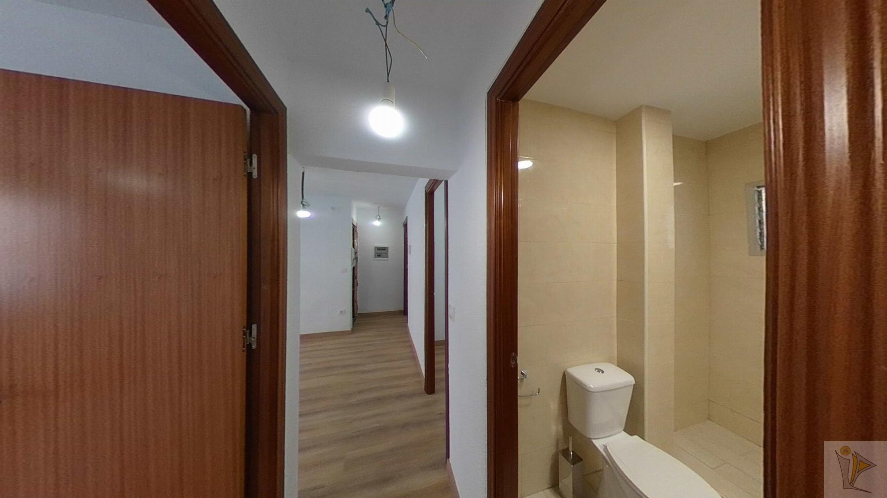 For sale of flat in Madrid