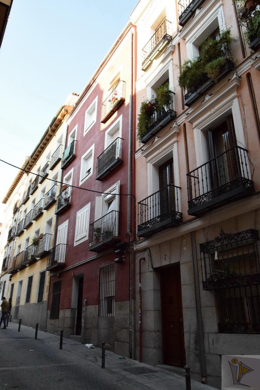 For sale of flat in Madrid