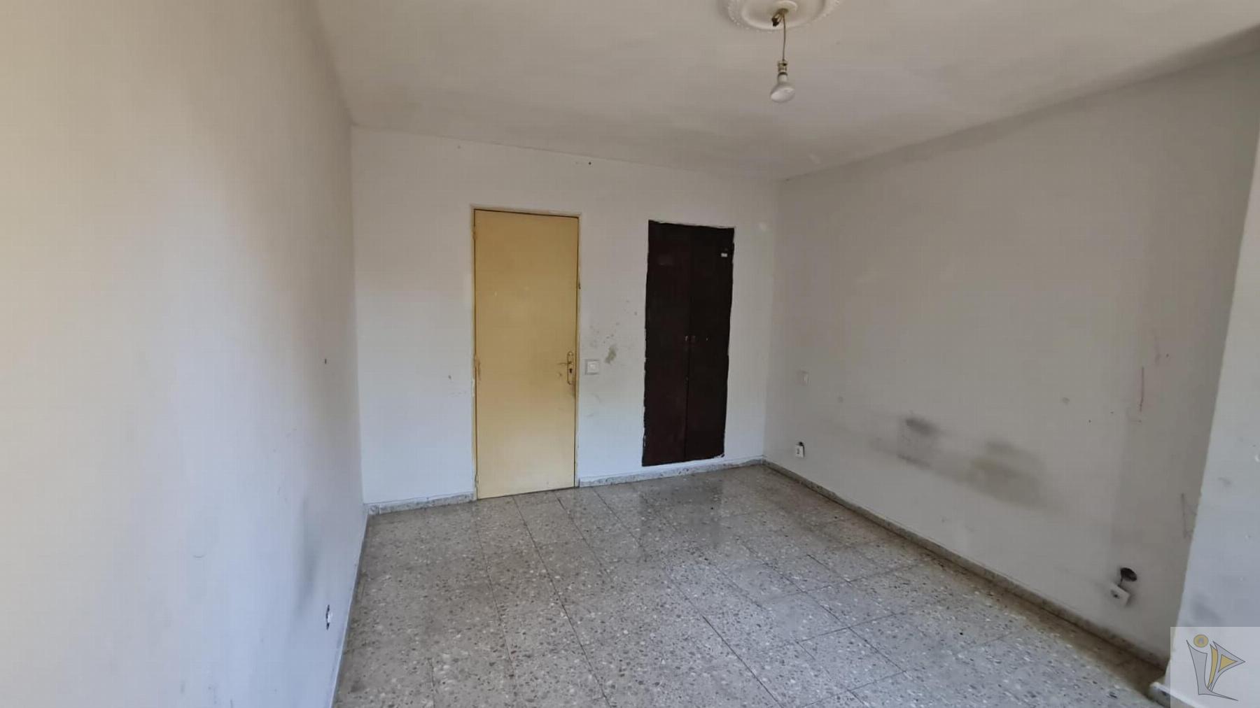 For sale of flat in Aranjuez