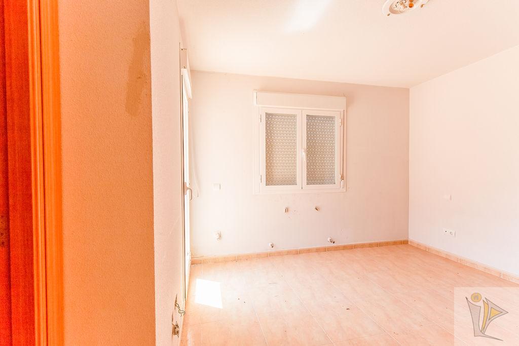 For sale of chalet in Ontígola