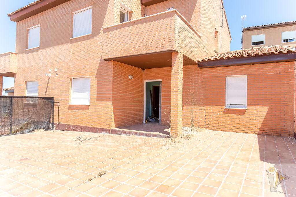 For sale of chalet in Ontígola