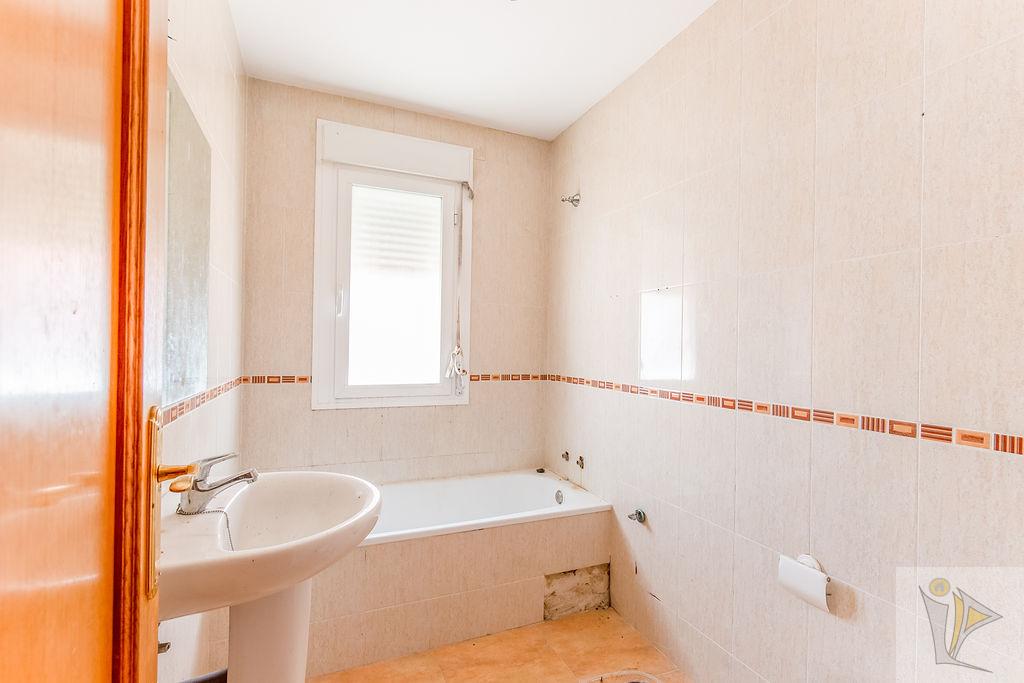 For sale of chalet in Ontígola