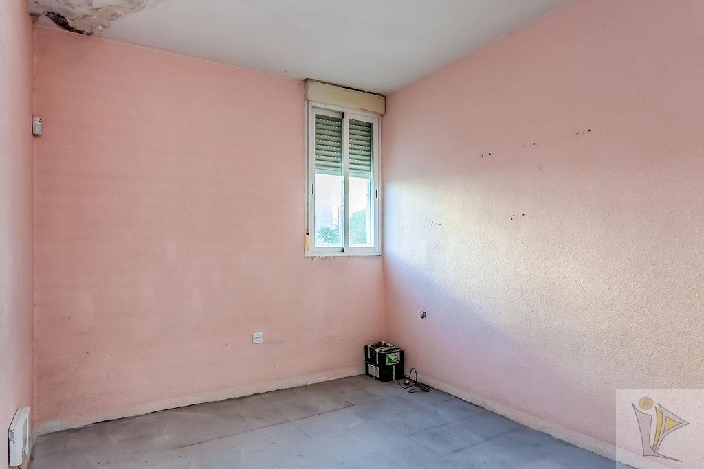 For sale of flat in Madrid